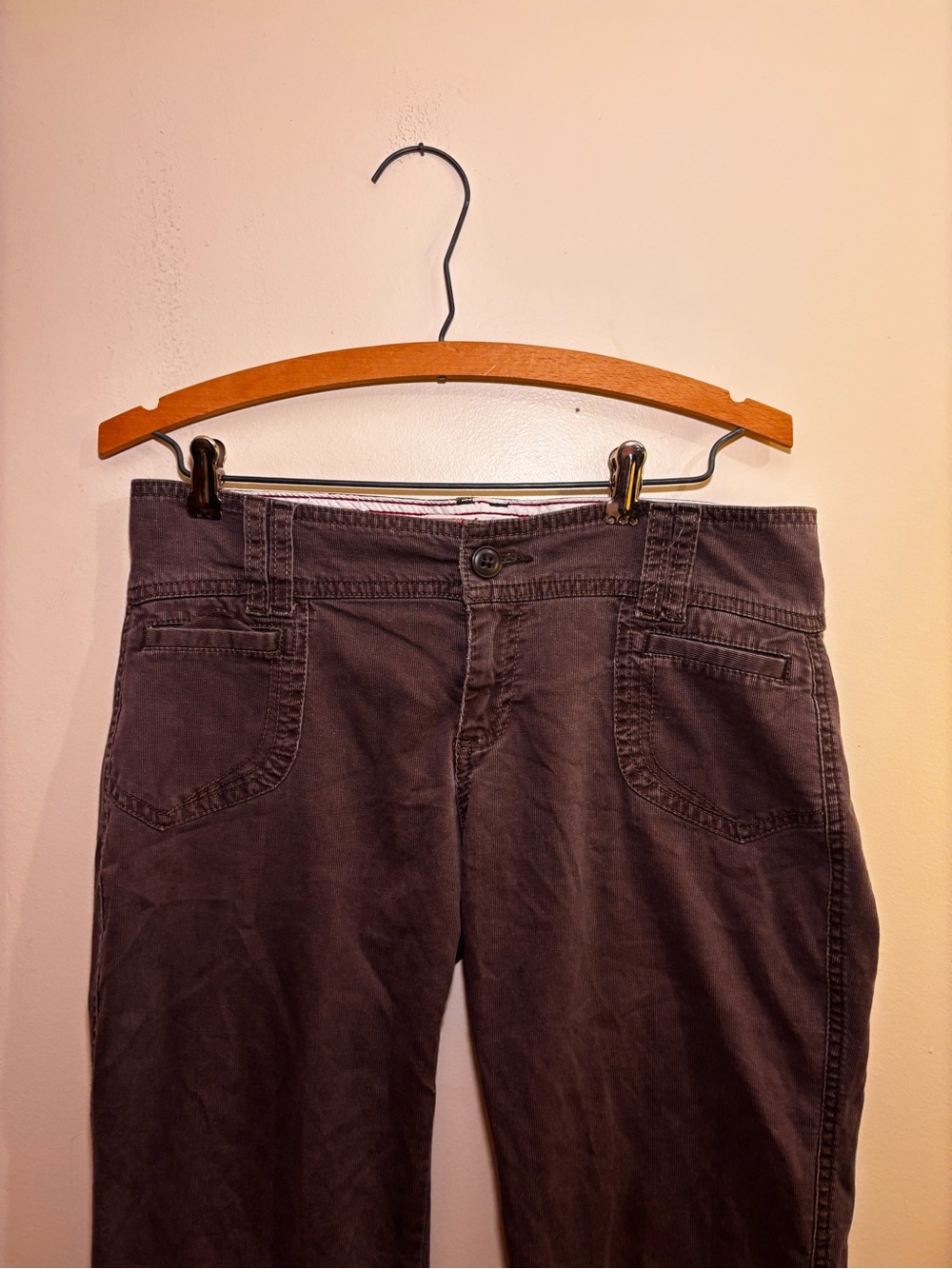 Old Navy Straight-Leg Women’s Jeans in Charcoal